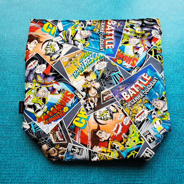 Toy movie comics, medium project bag