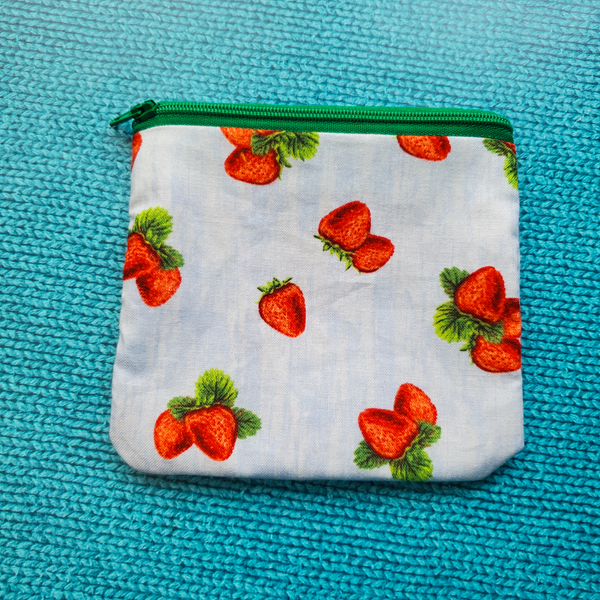Strawberries, zipper pouch