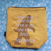 Believe in yourself, Sasquatch, small zipper Bag
