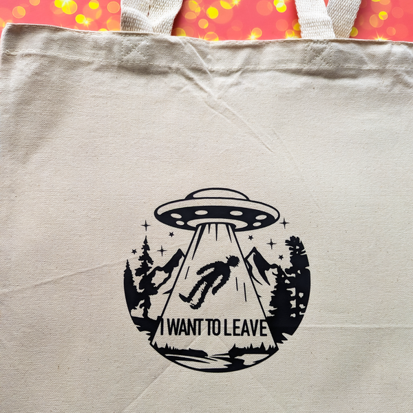 I want to leave,alien abduction, Tall Tote Bag